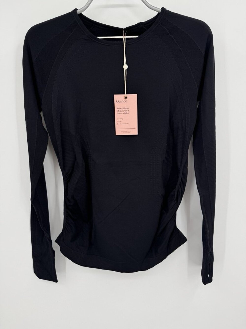 Quince Women's Seamless Ruched Long Sleeve Athletic Top in Black size S Small